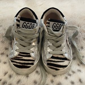 Kids golden goose shoes size 6